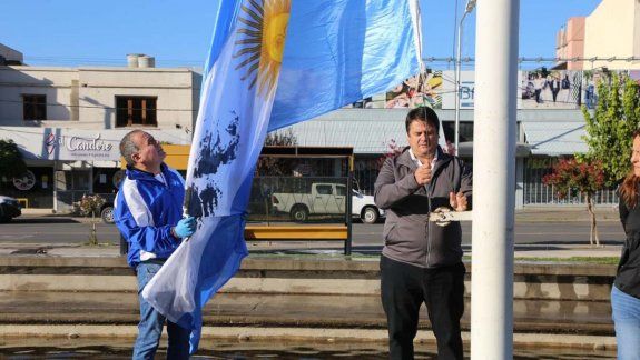 Gaido: Nuestros héroes están vivos en la memoria de todos