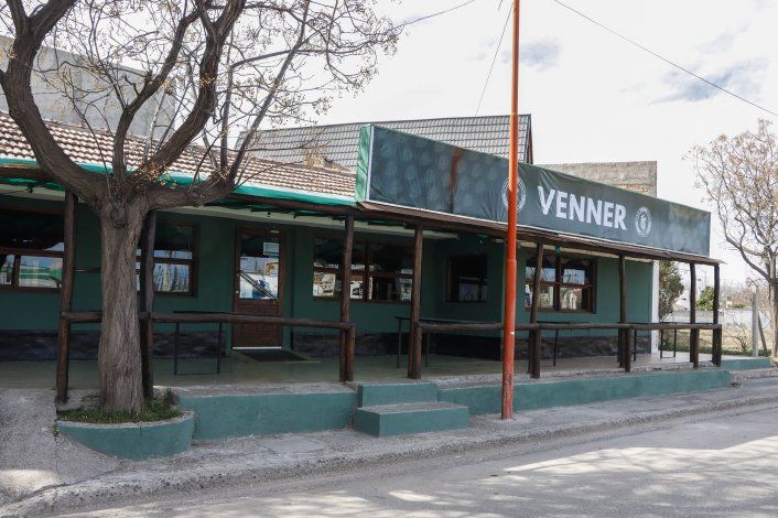 Los cuatro amigos bomberos que pusieron un resto bar
