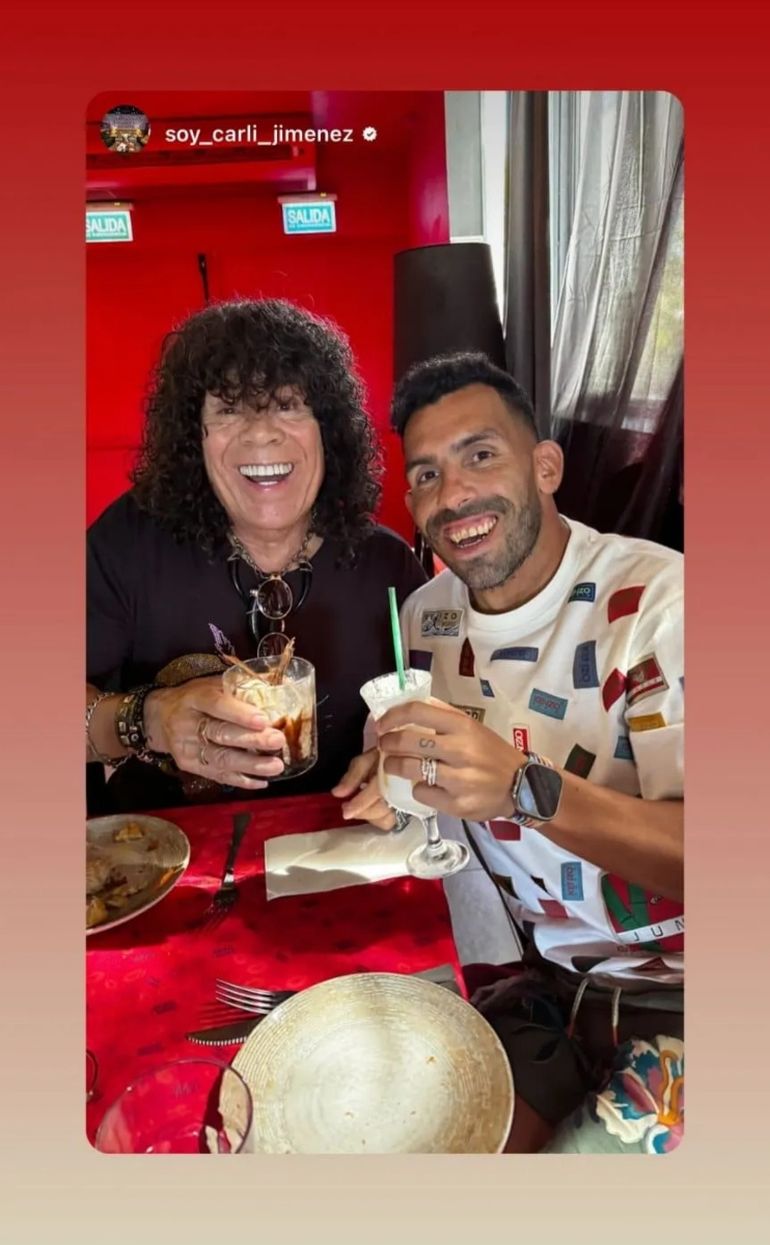 Carlos Tevez y Mona Giménez Carlos Tevez y Mona Giménez