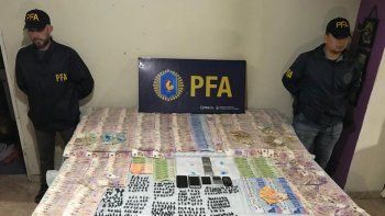 cayo la banda del rojo: la barra narco de independiente cayo la banda del rojo: la barra narco de independiente