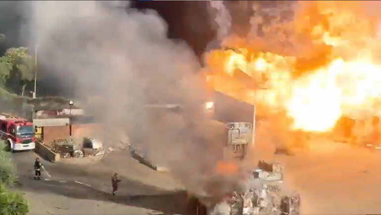La fuerte explosión dejó 27 heridos.