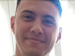 Gustavo Vera es nacido en Tartagal (Salta), pero se trasladó hace años con su familia a Comodoro Rivadavia. Tiene una hija de 7 años. Gustavo Vera es nacido en Tartagal (Salta), pero se trasladó hace años con su familia a Comodoro Rivadavia. Tiene una hija de 7 años.