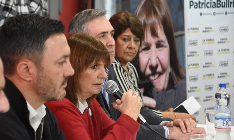 Patricia Bullrich: Yo apoyé y apoyo personalmente a Rolando Figueroa