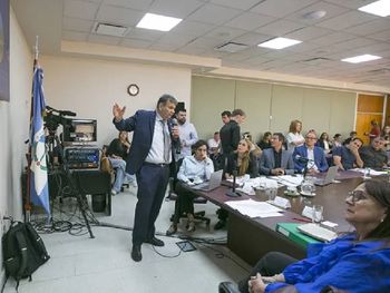 El ministro de Economía, Guillermo Koenig, en la Legislatura de Neuquén. El ministro de Economía, Guillermo Koenig, en la Legislatura de Neuquén.