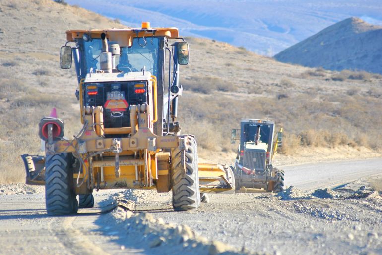 Trabajos de reparación en una ruta estratégica que une el centro con el norte neuquino