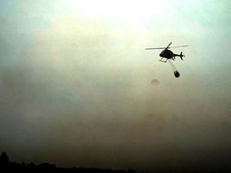 Los incendios arrasaron más de 37.000 hectáreas de bosques y viviendas. Foto: prensa gobierno de Neuquén. Los incendios arrasaron más de 37.000 hectáreas de bosques y viviendas. Foto: prensa gobierno de Neuquén.