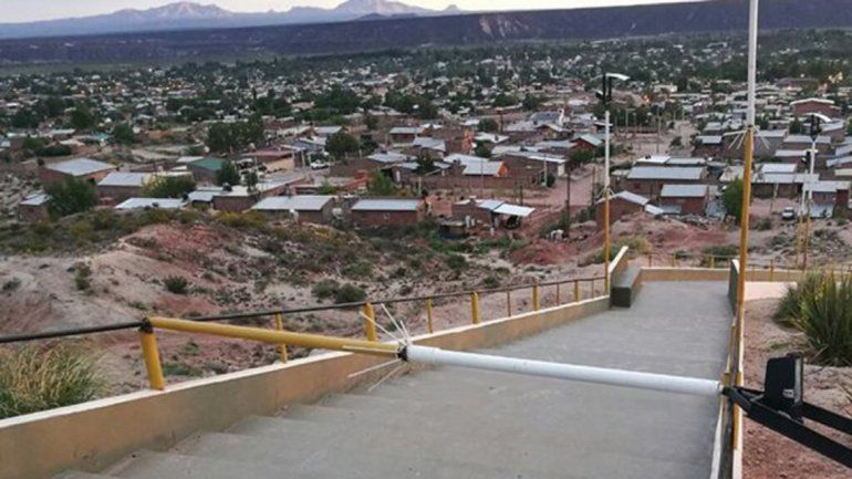 Gutiérrez se comprometió a realizar la segunda comisaría para Rincón