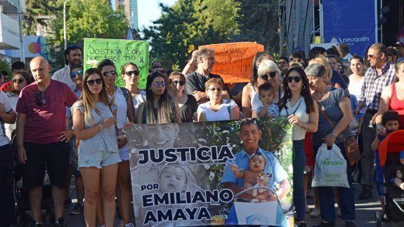familia policial reclamo justicia por las muertes de amaya y nahuelcar