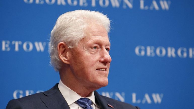Internaron a Bill Clinton, expresidente de los Estados Unidos