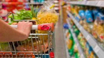 En-abril,-una-familia-necesitó-$62.958-para-no-ser-pobre.jpg