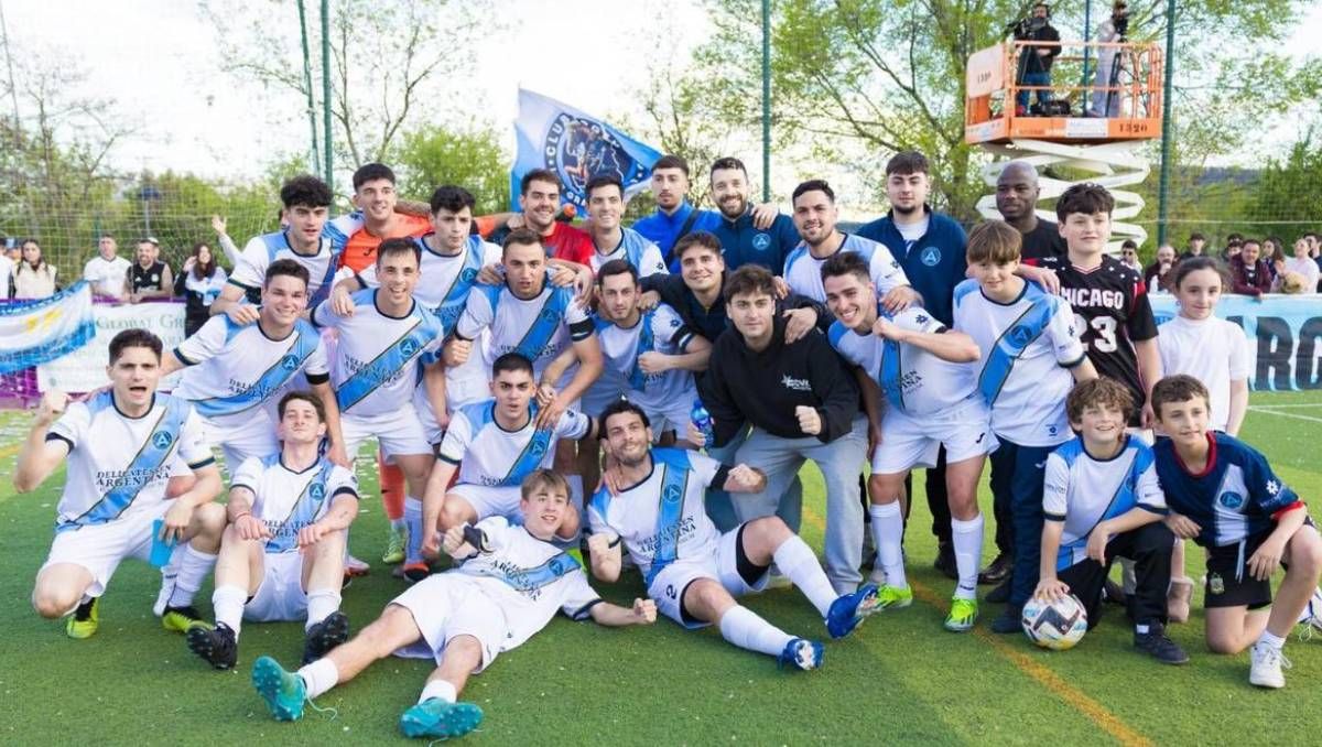 Un ex River vuelve del retiro para jugar con los hermanos de Julián Álvarez en el Club Argentino de Madrid