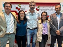 Participantes del Seminario Internacional de Cerezas Tempranas.