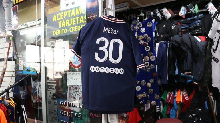 La camiseta de Messi llegó a Neuquén: ¿cuánto vale?
