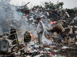 El dato que desnuda la tragedia que vive la Argentina: 57% de su población vive sumergida en la pobreza. El dato que desnuda la tragedia que vive la Argentina: 57% de su población vive sumergida en la pobreza.