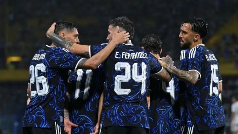 La selección Argentina enfrenta a Zambia en un amistoso. La selección Argentina enfrenta a Zambia en un amistoso.