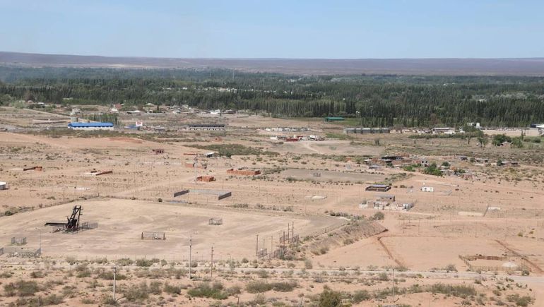 El loteo Las Bardas es parte de las tierras privadas de la sucesión Fava. El loteo Las Bardas es parte de las tierras privadas de la sucesión Fava.