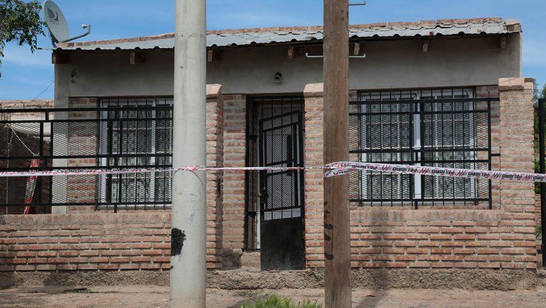 Liberaron a la madre y a su pareja por el crimen del chico de 17