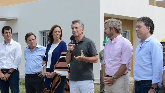 Macri hizo el anuncio en San Miguel junto a Vidal y otros funcionarios.