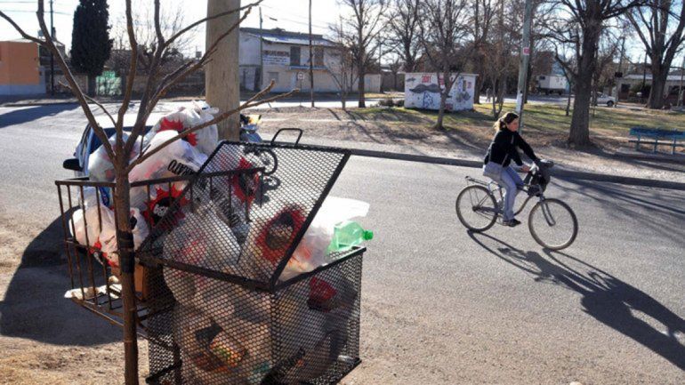 Vecinos reclaman que Plottier separe basura domiciliaria