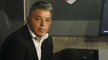 las perlitas de la insolita derrota de river: la furia de los hinchas y el escandaloso penal sobre el final las perlitas de la insolita derrota de river: la furia de los hinchas y el escandaloso penal sobre el final
