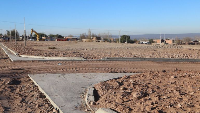 Avanzan las obras de los nuevos barrios en Neuquén