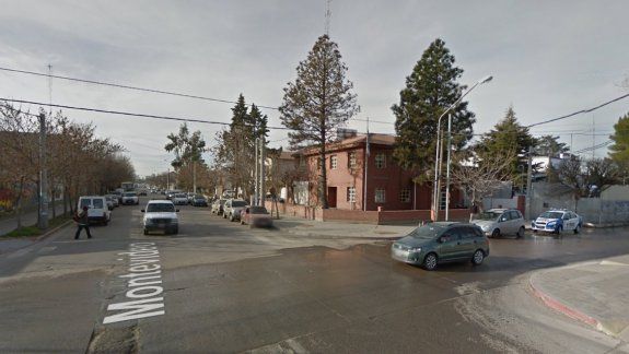 La policía atrapó a la pareja en Montevido y Avenida Olascoaga.