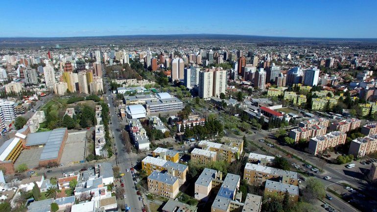 La construcción de edificios avanza por la demanda habitacional. A la hora de las ventas, Neuquén sigue cara. La construcción de edificios avanza por la demanda habitacional. A la hora de las ventas, Neuquén sigue cara.