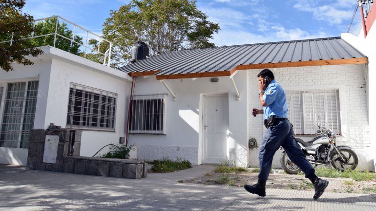 El hogar de menores se encuentra en calle Alderete al 200 en Neuquén.