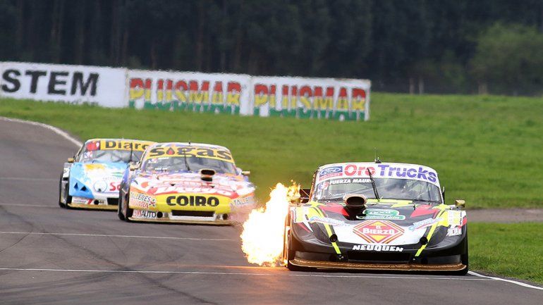 De La Iglesia abandonó la carrera por la rotura del motor