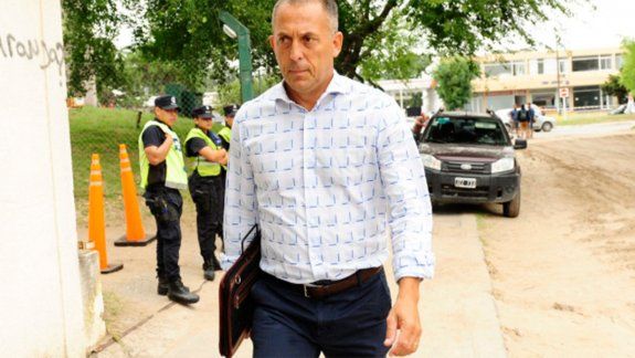 Tomei cruzó a Burlando y lo denunció por apología del delito