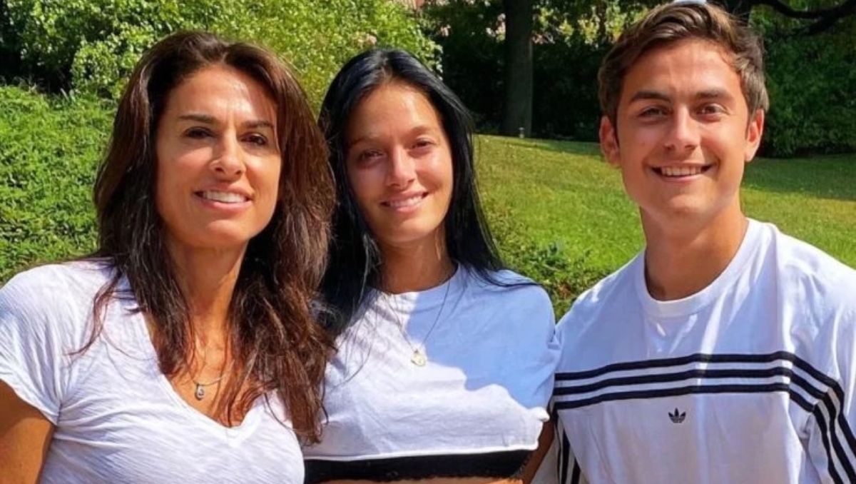 La foto de Gabriela Sabatini con Paulo Dybala y Oriana Sabatini que causó impacto