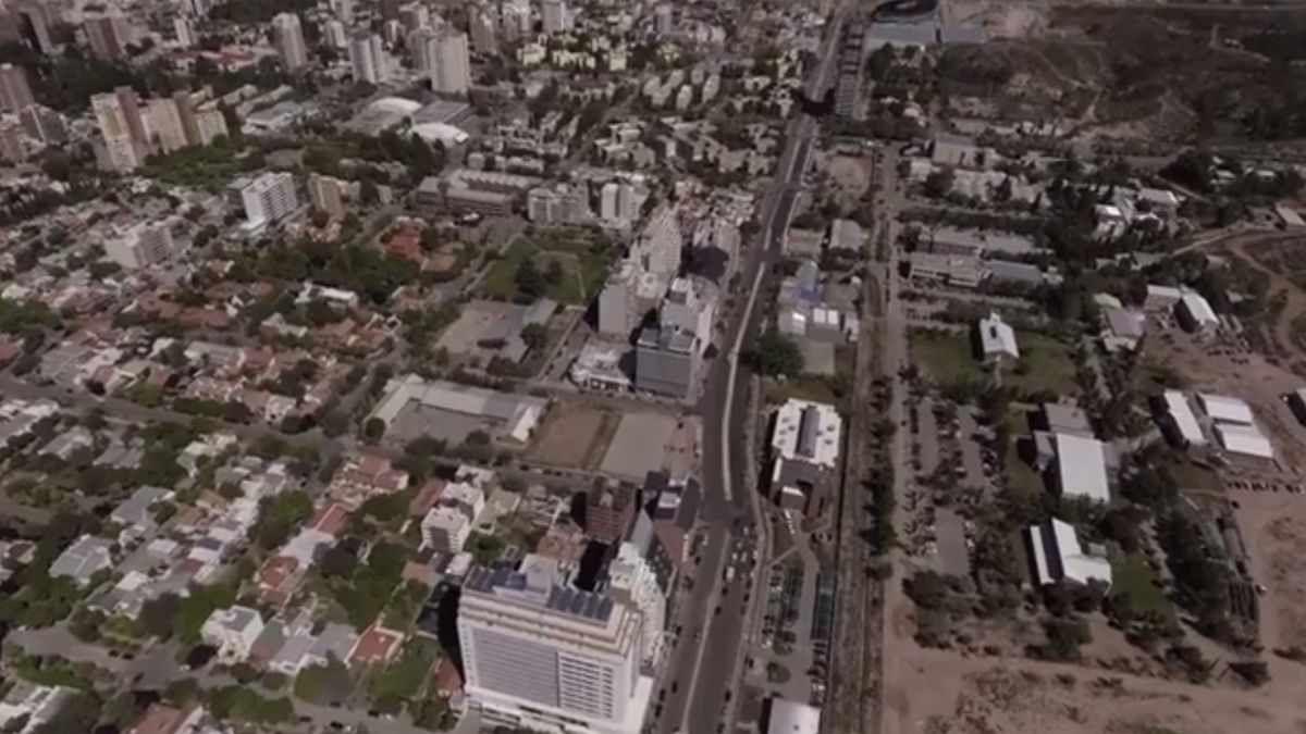 Quiroga presentó el proyecto para ampliar la Avenida Argentina y unir ...