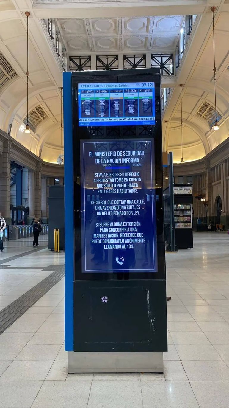 La marcha de las diferentes organizaciones sociales hacia al Congreso de la Nación será a las 16 horas. Foto: X. La marcha de las diferentes organizaciones sociales hacia al Congreso de la Nación será a las 16 horas. Foto: X.
