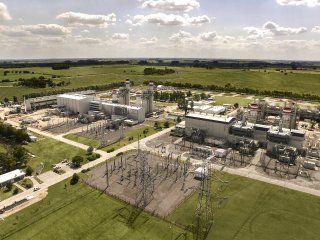 pampa energia, enfocada en la generacion tras su salida de edenor