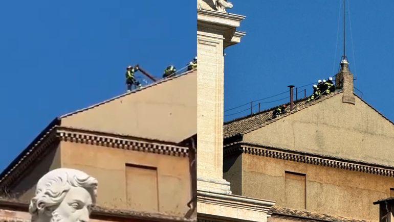 Bomberos del Vaticano comenzaron este viernes a instalar una chimenea en la parte superior de la Capilla Sixtina con vistas al inicio del cónclave para elegir al nuevo Papa.