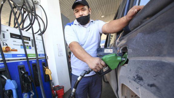 Negocian la llegada de vacunas para estacioneros de Río Negro y Neuquén