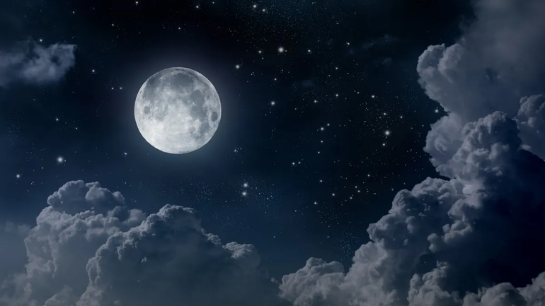 Las investigaciones demostraron que las personas dormían menos&nbsp;y tardaban más en dormir en las noches previas a la luna llena.