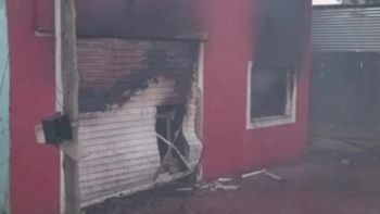 Cuando los bomberos lograron apagar las llamas que se habían propagado por toda la vivienda.