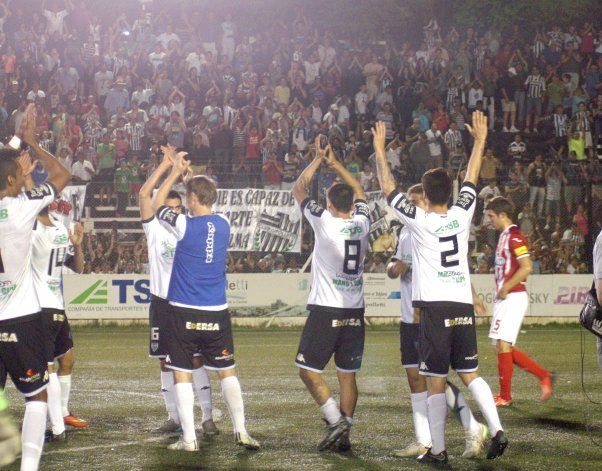 Cipo juega en La Visera.