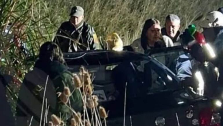 El choque fue entre un auto y un camión frigorífico y dejó com saldo dos víctimas fatales.