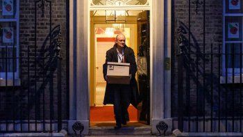 renuncio el principal asesor de johnson renuncio el principal asesor de johnson