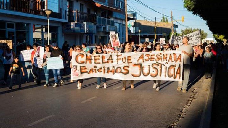 Una multitud reclamó por justicia para la abuela asesinada en Cutral Co