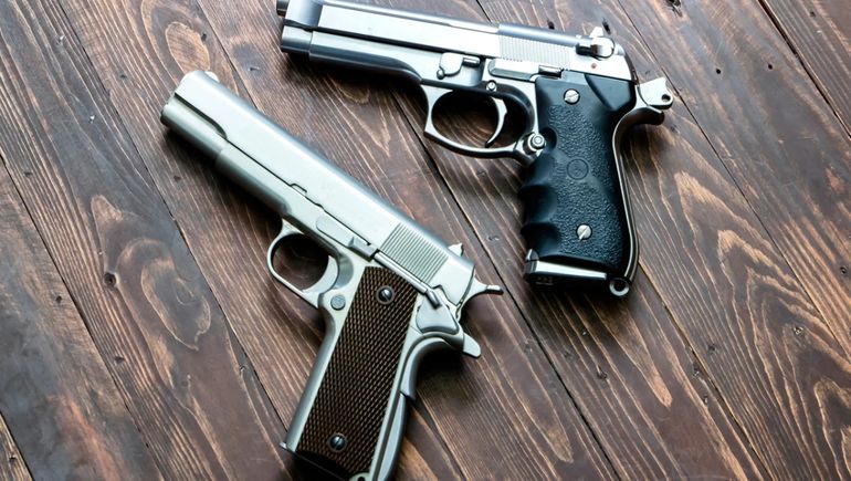 El proyecto de tenencia de armas de fuego fue impulsado por Patricia Bullrich. El proyecto de tenencia de armas de fuego fue impulsado por Patricia Bullrich.