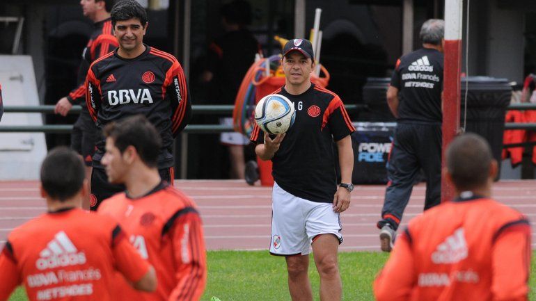 Gallardo y Guillermo meten presión a la dirigencia para terminar de completar sus respectivos planteles.