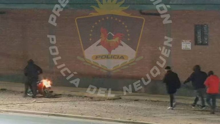 El sistema de monitoreo de la ciudad revela a diario situaciones de robo y favorece la detención de los ladrones de motos. El sistema de monitoreo de la ciudad revela a diario situaciones de robo y favorece la detención de los ladrones de motos.