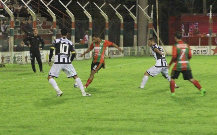 Cipo perdió 2 a 0 en Las Parejas y se complicó