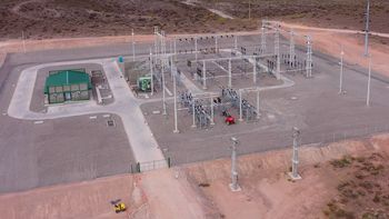 Las operadoras ya electrifican sus yacimientos y equipos en Vaca Muerta.