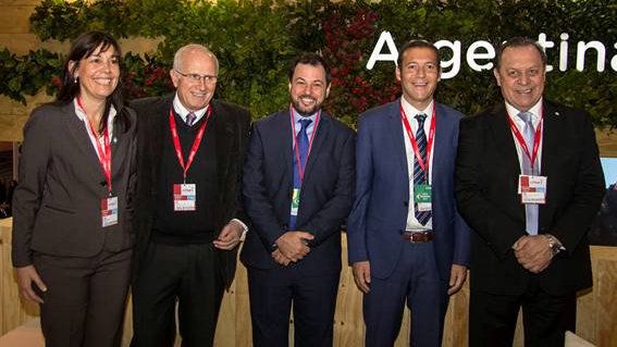 Gutiérrez participó de la apertura de la Feria Internacional de Turismo