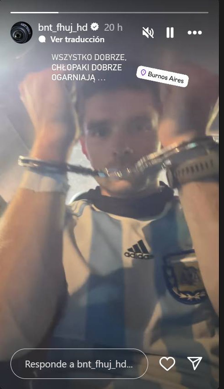 Tras escalara el edificio de Retiro, el influencer Marcin Banot fue detenido por la policía. Foto: Captura Instagram. Tras escalara el edificio de Retiro, el influencer Marcin Banot fue detenido por la policía. Foto: Captura Instagram.