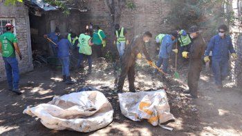 Otra acumuladora de basura en Neuquén: El olor ya era insoportable